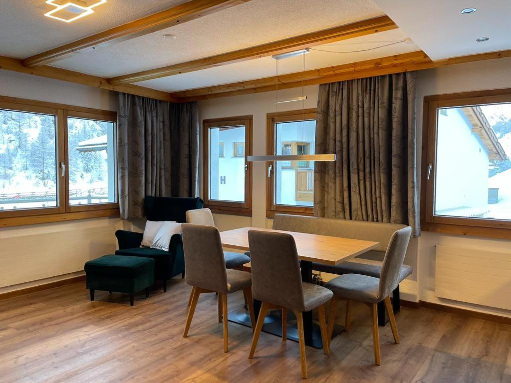 Chasa Ravaischa Appartement Samnaun Buitenkant foto